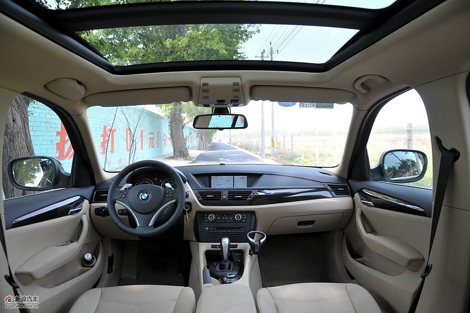 宝马X1 xDrive28i内饰实拍