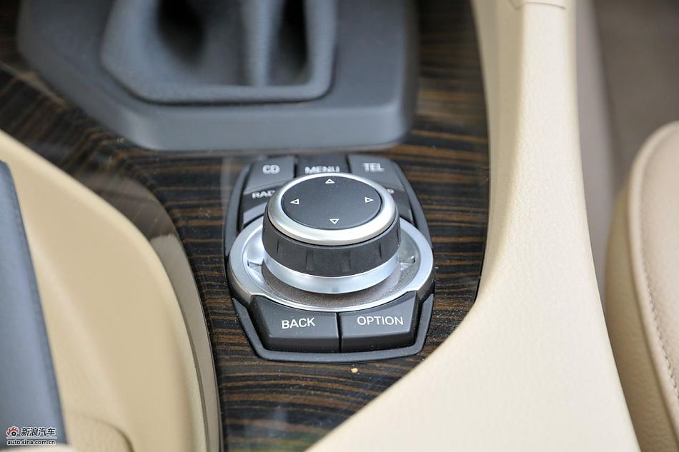 宝马X1 xDrive28i内饰实拍