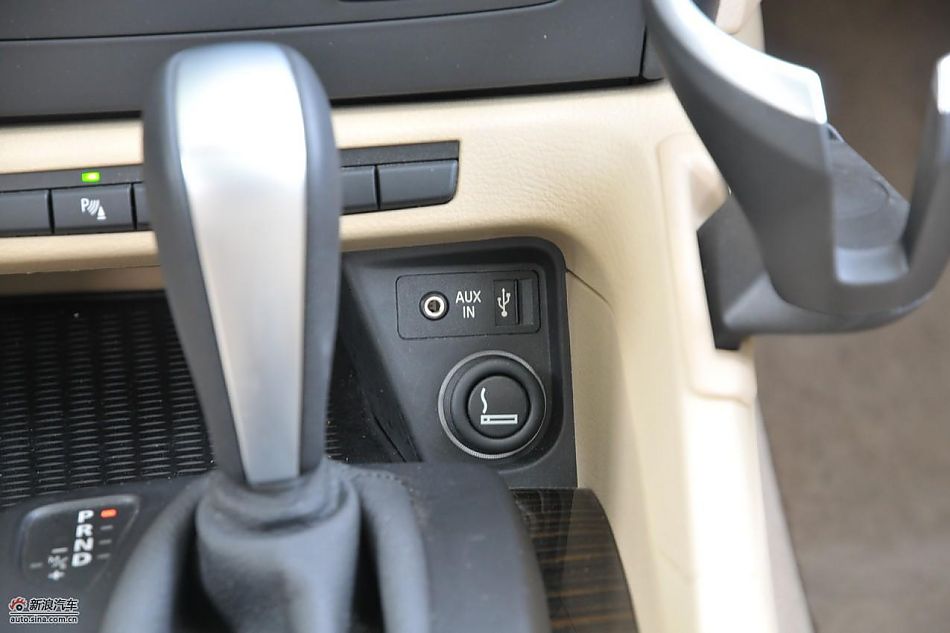 宝马X1 xDrive28i内饰实拍