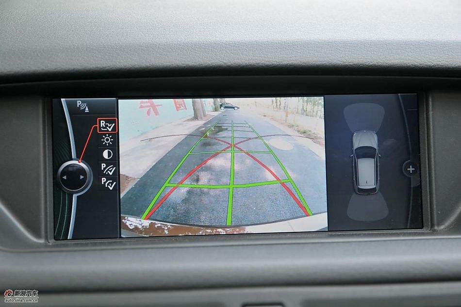 宝马X1 xDrive28i动力及悬挂单元