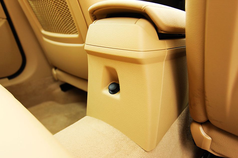 宝马X1 xDrive28i内饰图片