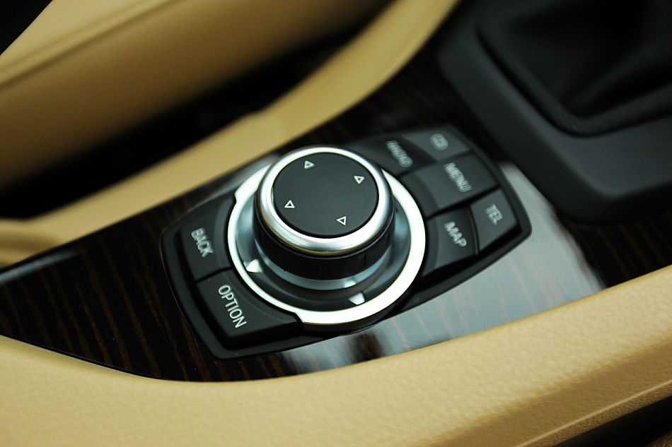 BMW X1 xDrive28i内饰图片