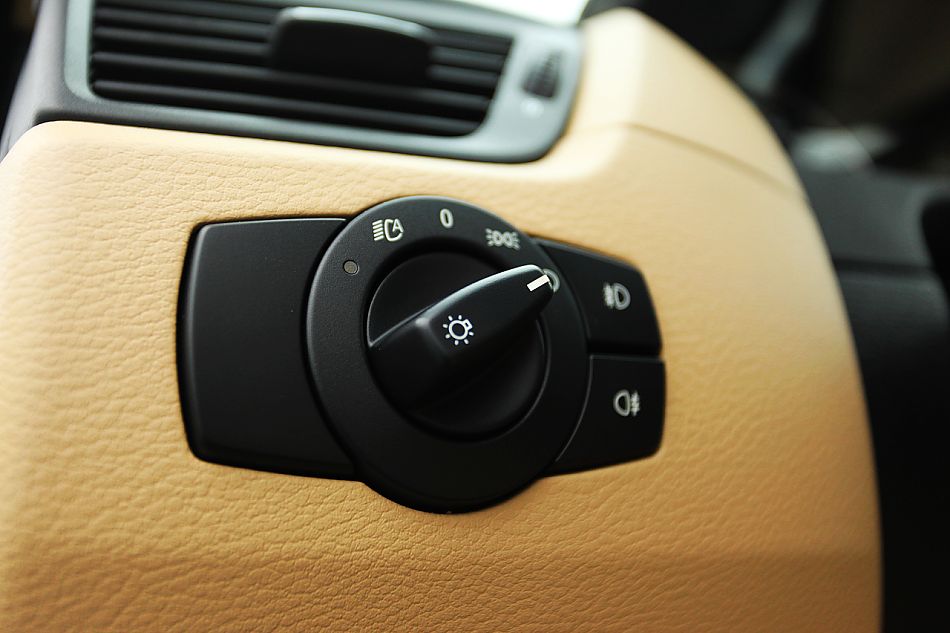 BMW X1 xDrive28i内饰图片