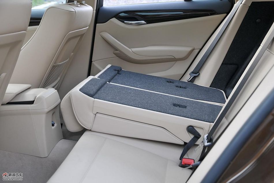 宝马X1 xDrive28i内饰实拍