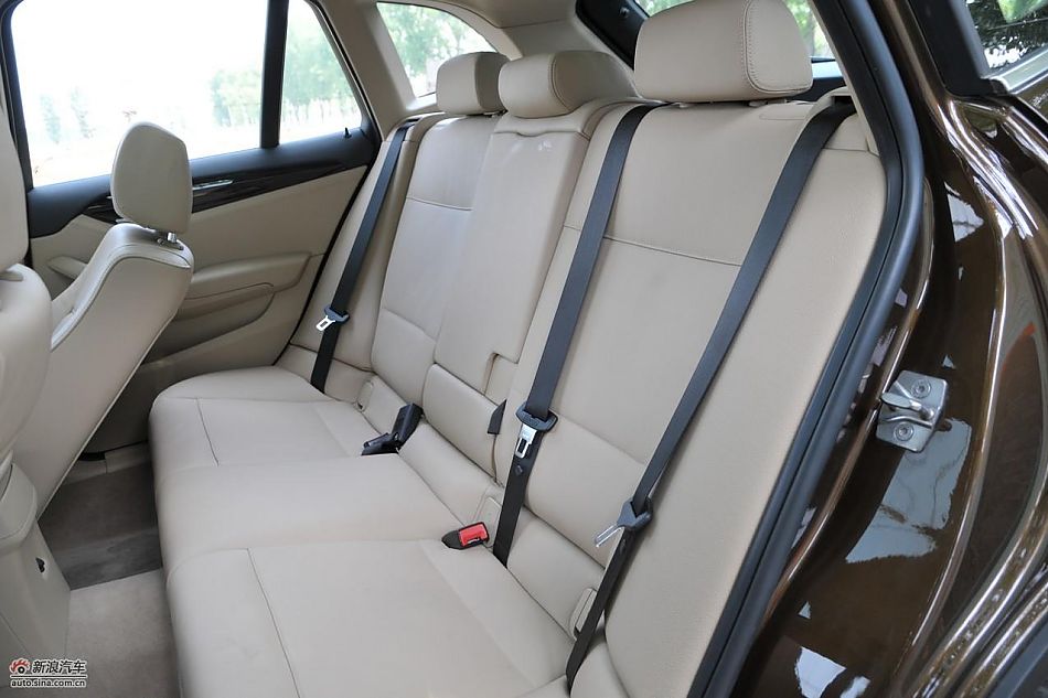 宝马X1 xDrive28i内饰实拍