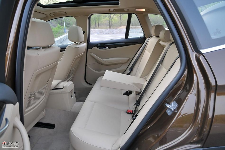 宝马X1 xDrive28i内饰实拍