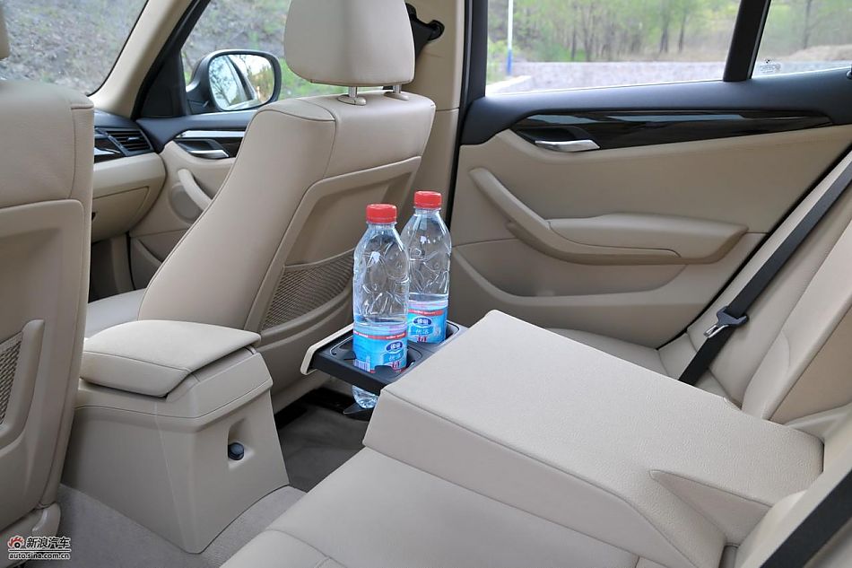 宝马X1 xDrive28i内饰实拍