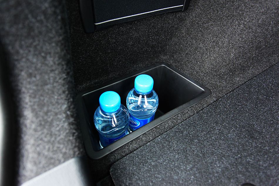 宝马X1 xDrive28i内饰图片