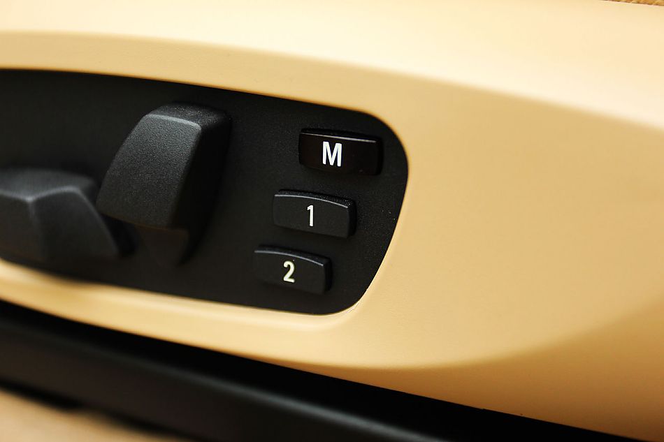 宝马X1 xDrive28i内饰图片