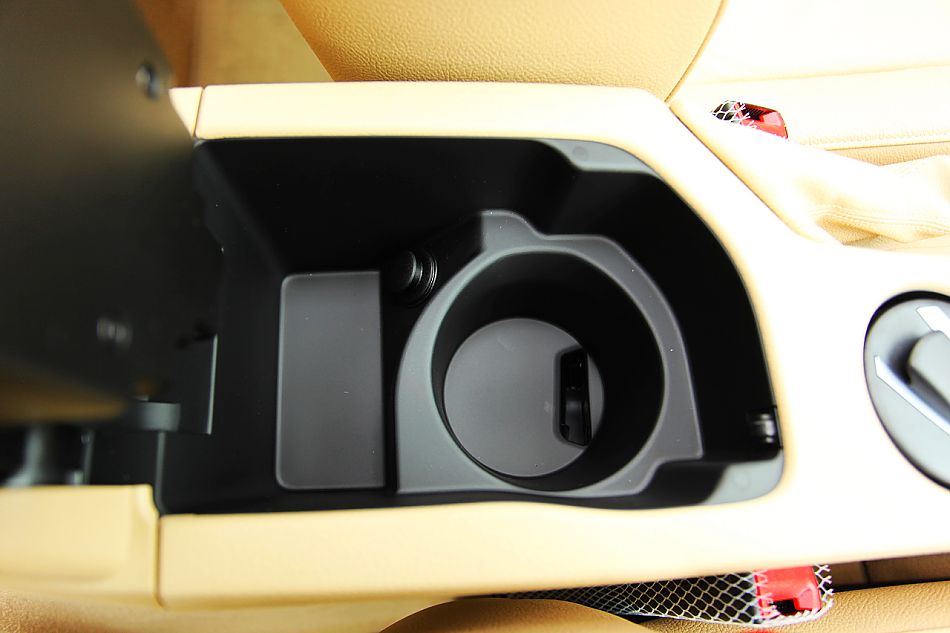 BMW X1 xDrive28i内饰图片