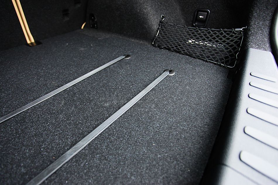 BMW X1 xDrive28i内饰图片