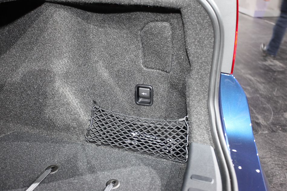 宝马X1外观实拍