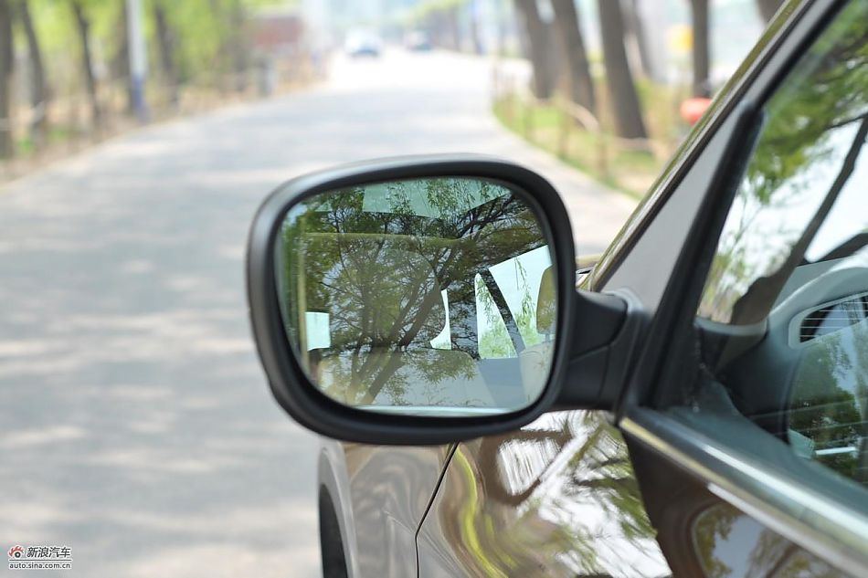 宝马X1 xDrive28i外观实拍