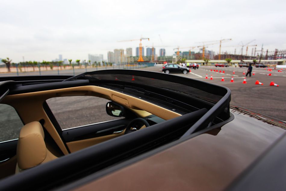 宝马X1 xDrive28i内饰图片