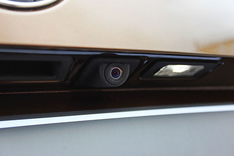 宝马X1 xDrive28i外观图片