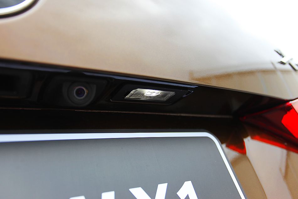 宝马X1 xDrive28i外观图片