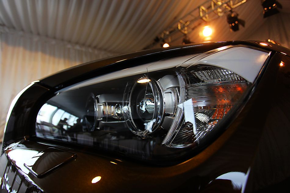 宝马X1 xDrive28i外观图片