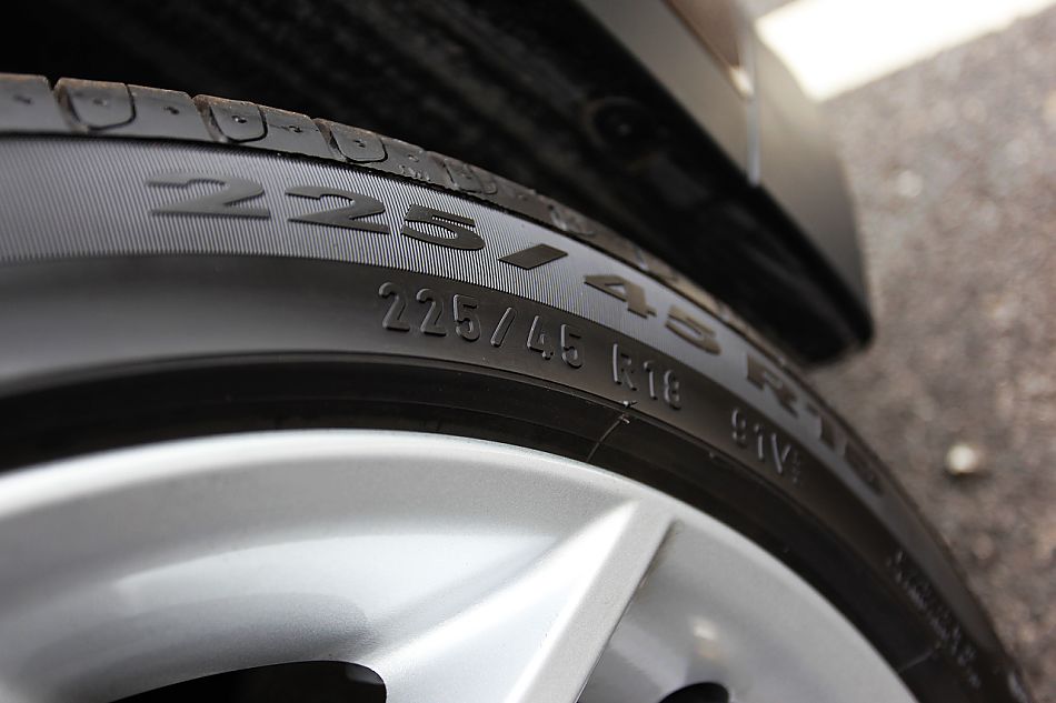 宝马X1 xDrive28i外观图片