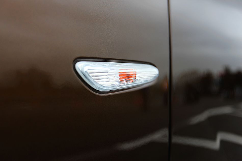 宝马X1 xDrive28i外观图片