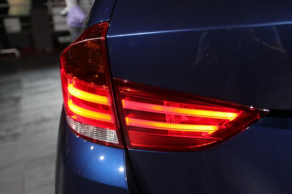 宝马X1外观实拍