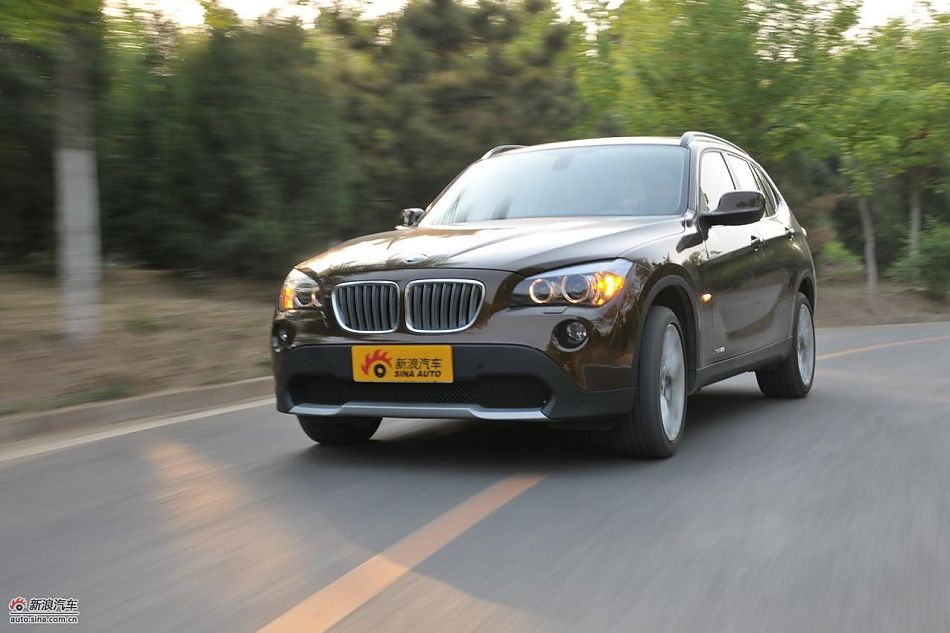 宝马X1 XDrive28i试车动态实拍