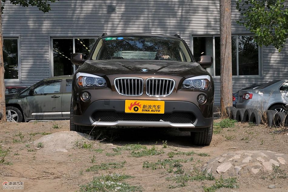 宝马X1 XDrive28i试车动态实拍