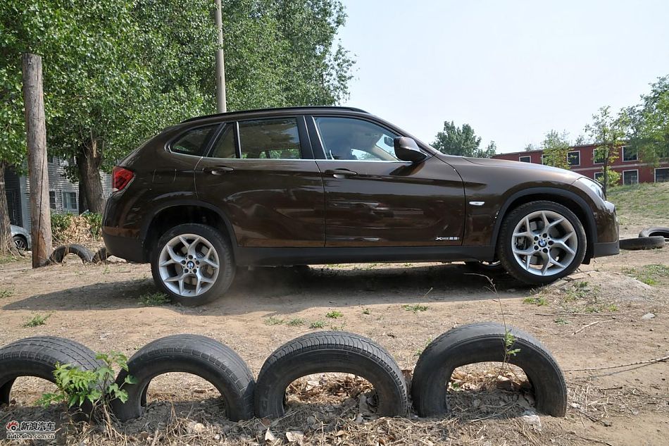 宝马X1 XDrive28i试车动态实拍