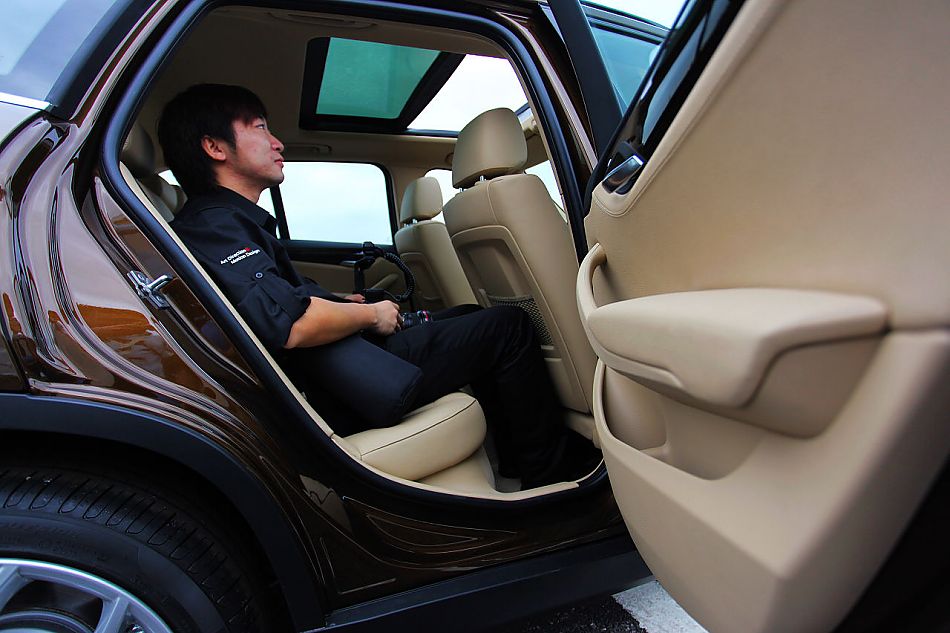 宝马X1 xDrive28i内饰图片