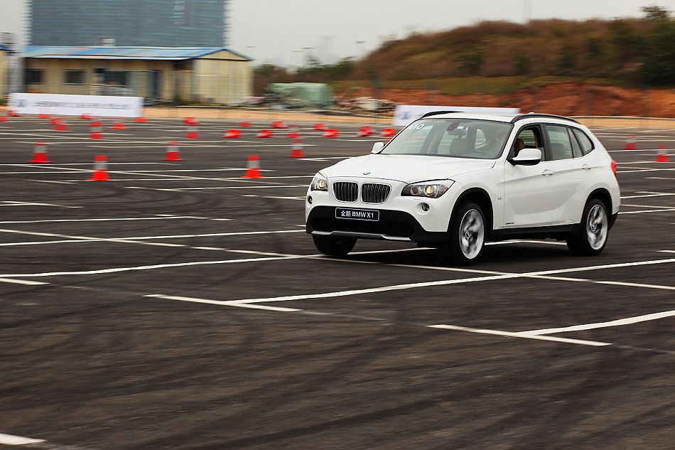 宝马X1 xDrive28i试车动态图片