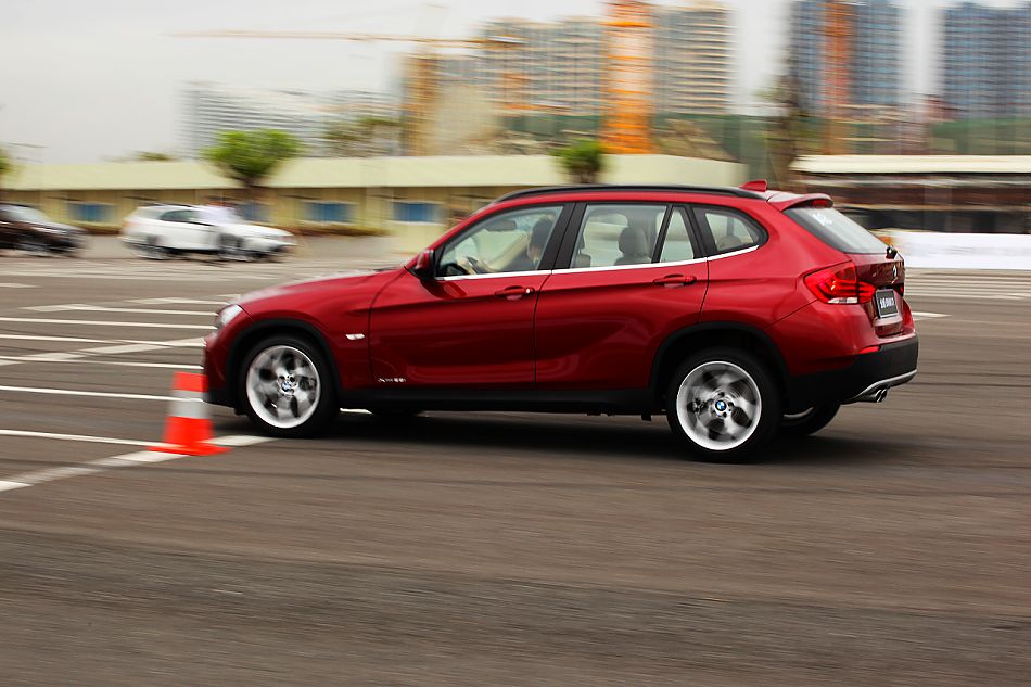 BMW X1 xDrive28i试车图片