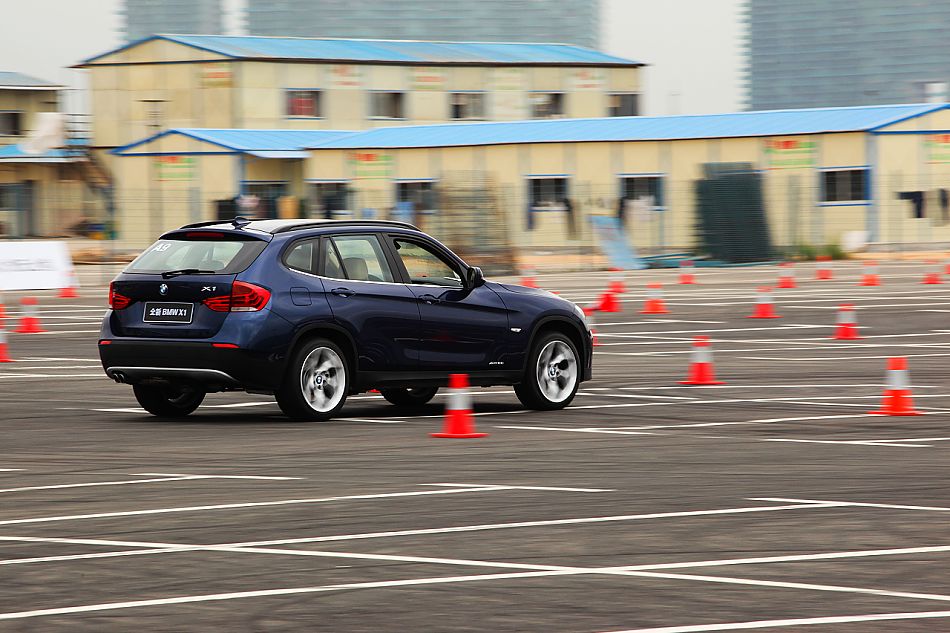 BMW X1 xDrive28i试车图片