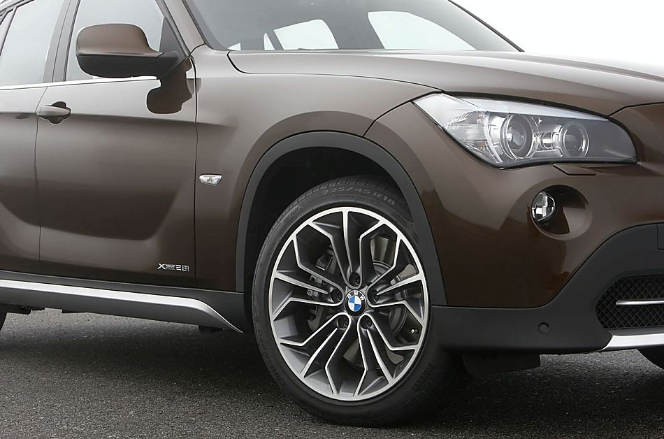 BMW X1外观图片