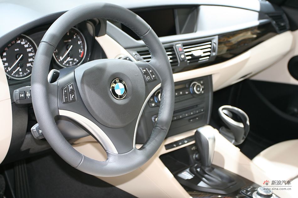 BMWX1xDrive28i