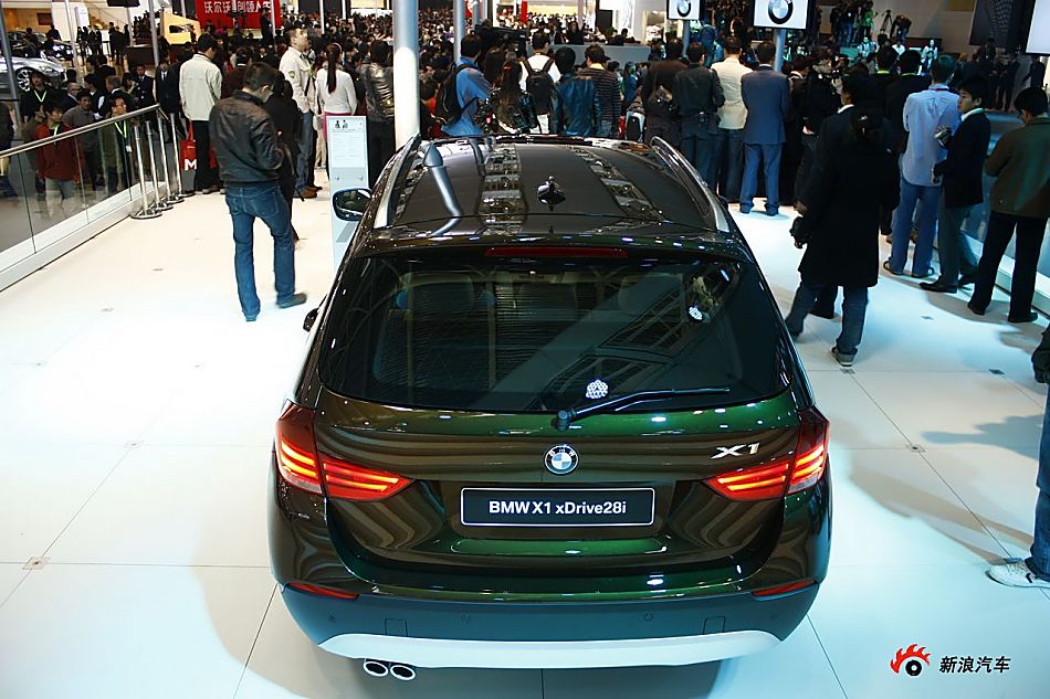 宝马X1