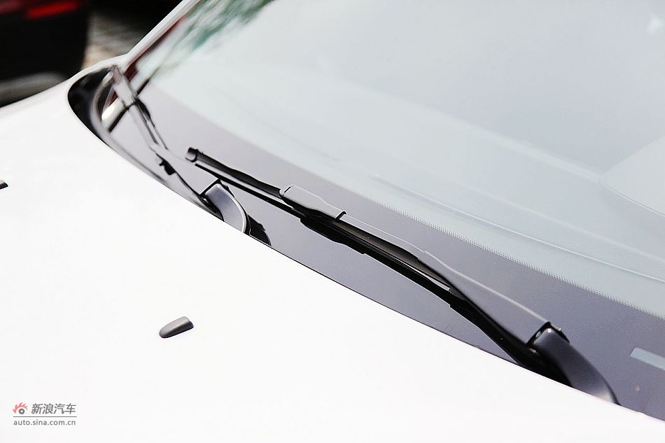 2011款宝马120i自动外观图片