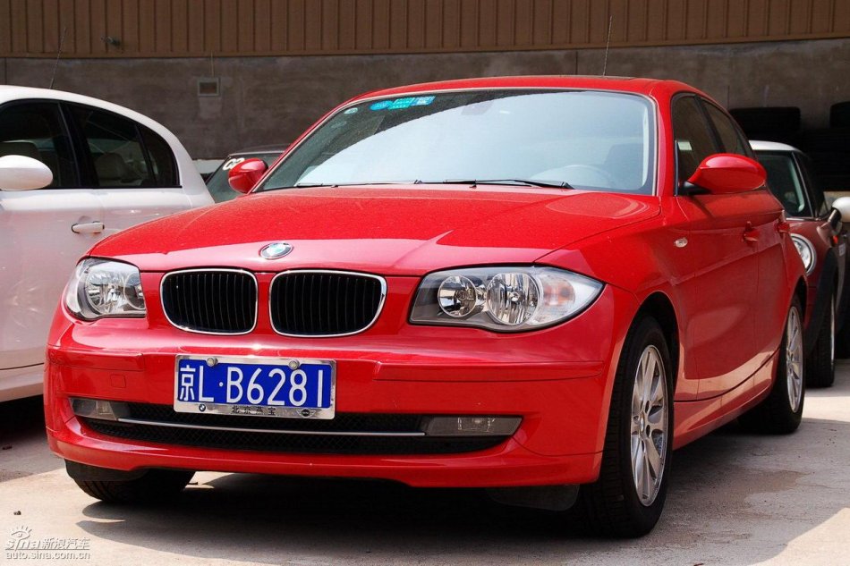 宝马1系实拍图