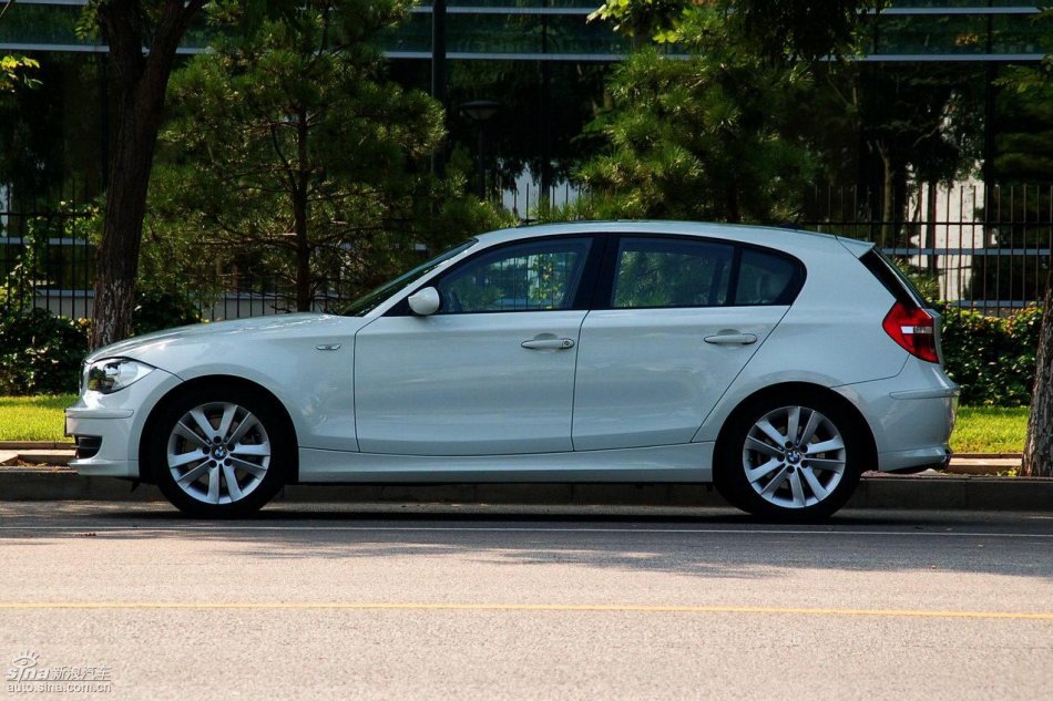 宝马1系实拍图