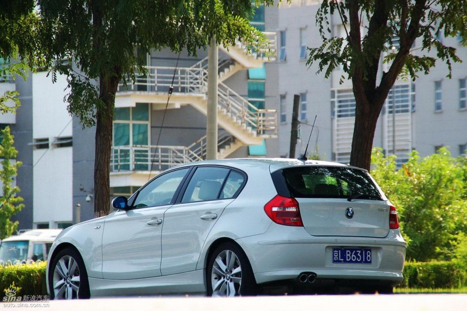 宝马1系实拍图