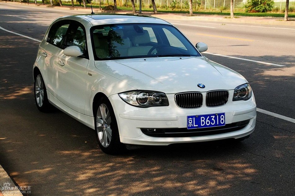 宝马1系实拍图