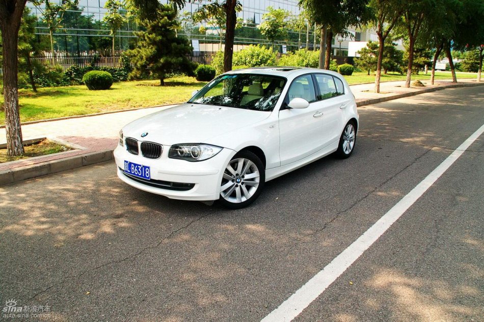 宝马1系实拍图