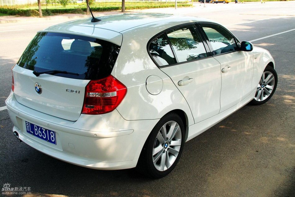 宝马1系实拍图