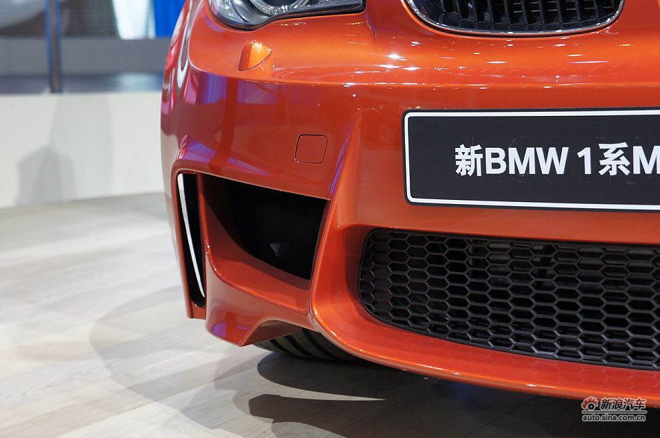 宝马1系M双门轿跑车