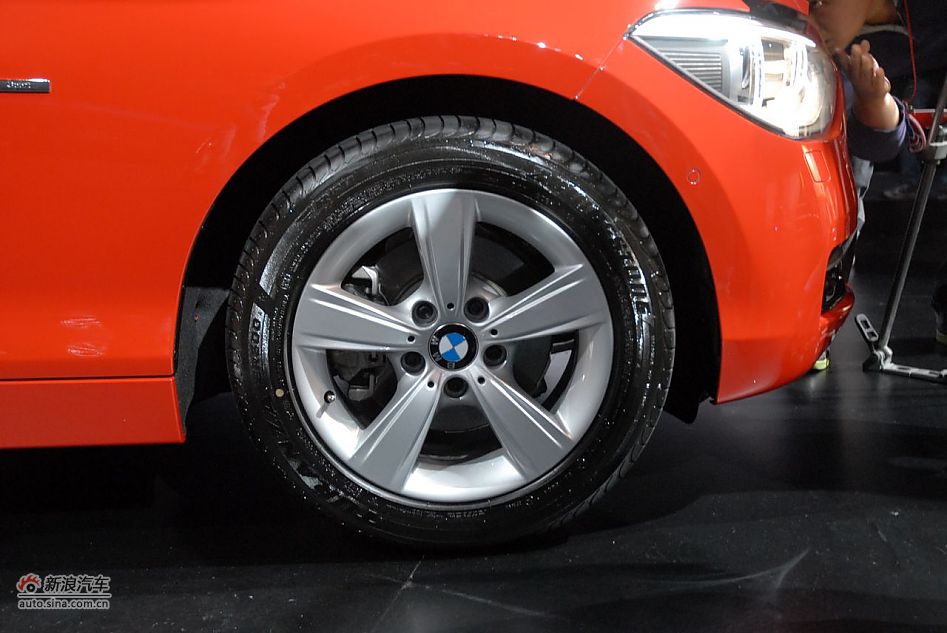 新宝马1系上市现场图