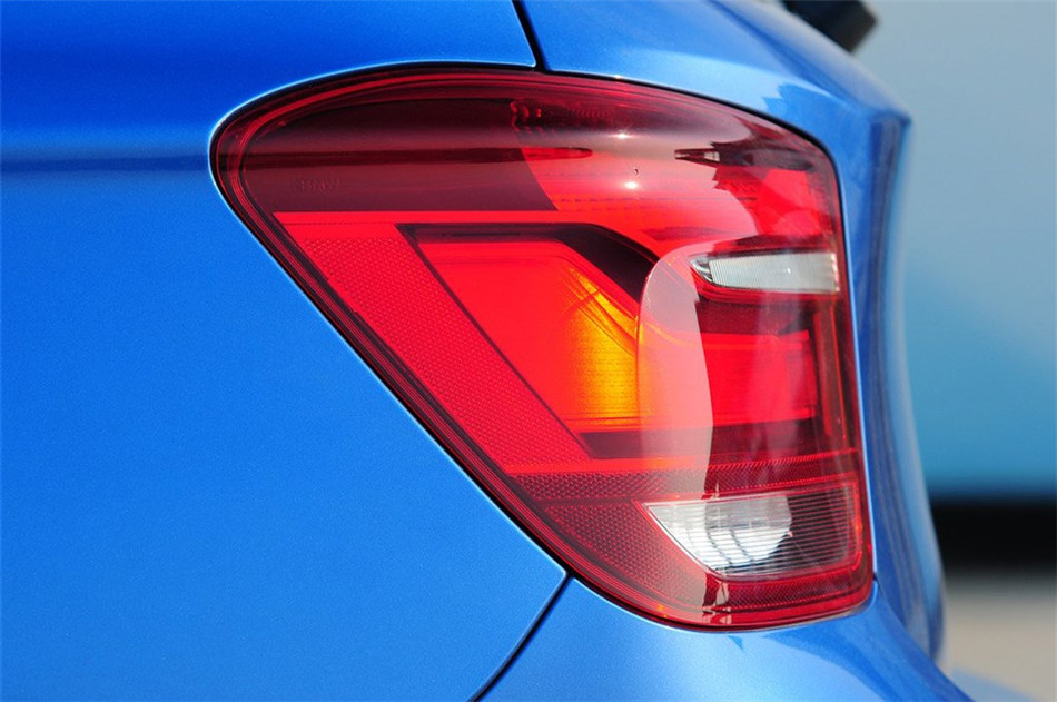 宝马1系 2013款 3.0T AT M135i 5门版  其他