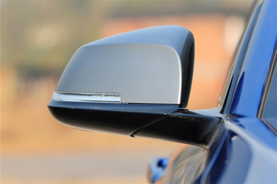 宝马1系 2013款 3.0T AT M135i 5门版  其他