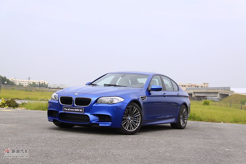 2012款宝马M5