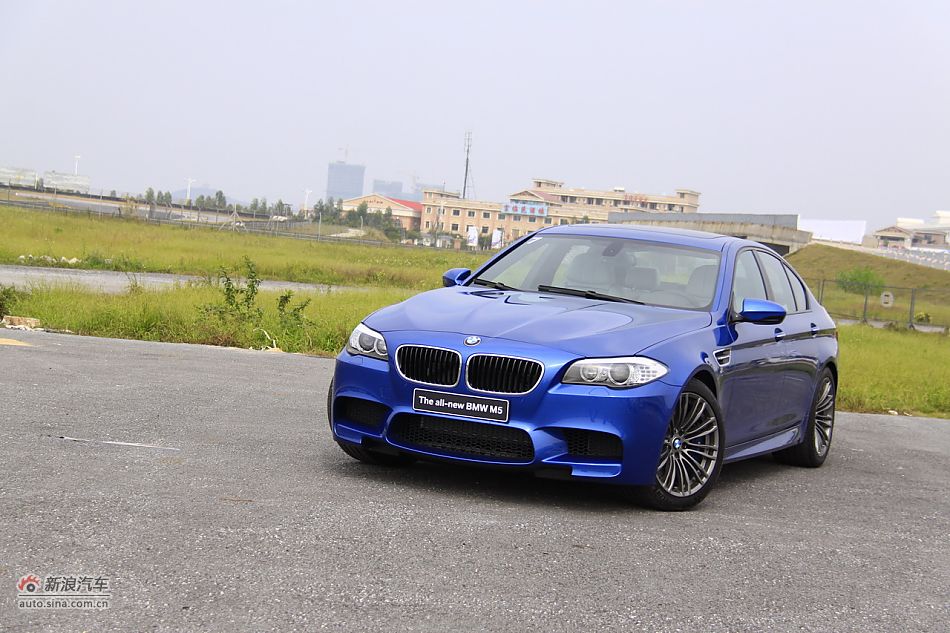 2012款宝马M5