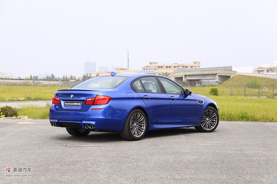 2012款宝马M5
