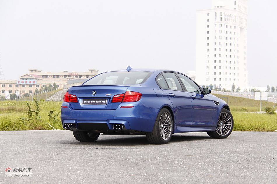 2012款宝马M5