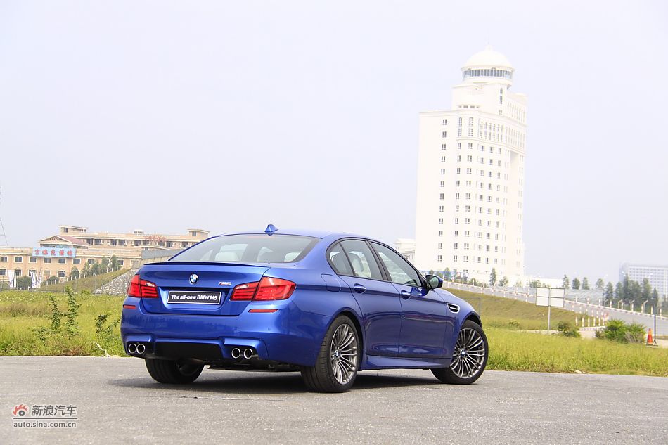 2012款宝马M5